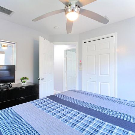 Beautiful Home With Pool And Outdoor Space West Palm Beach Eksteriør billede